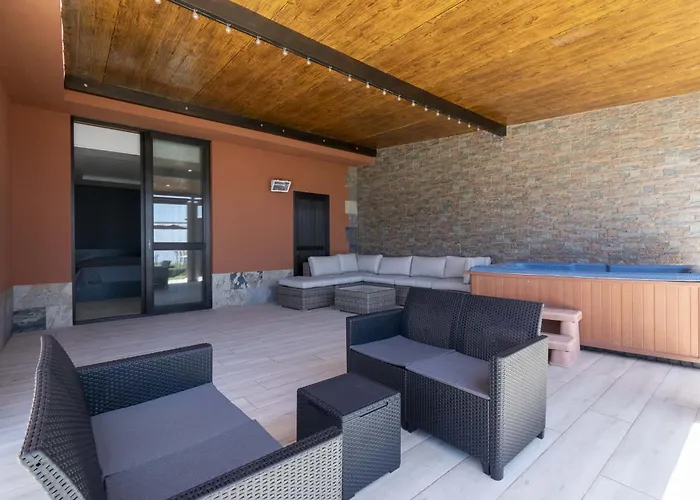 The Stables Arona (Tenerife)